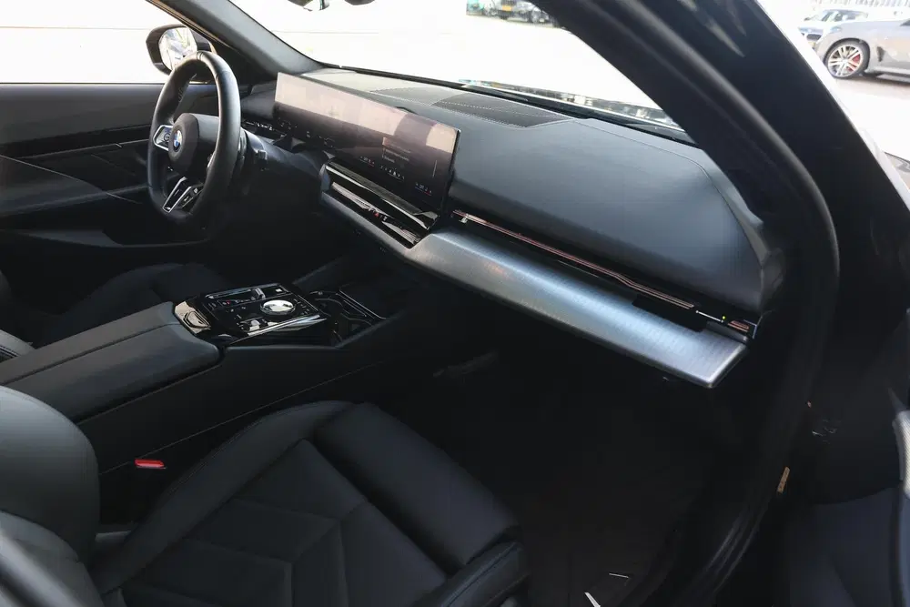 BMW 5-serie 520i M Sport Automaat uit 2025, foto 9