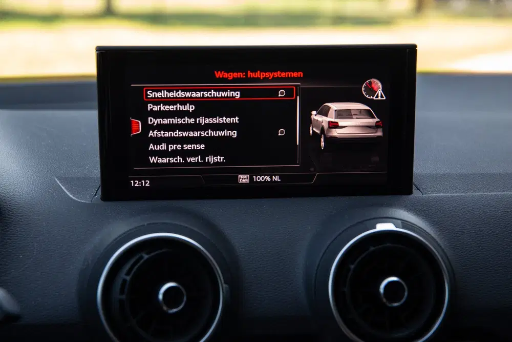 Audi Q2 35 TFSI Advanced edition uit 2023, foto 12