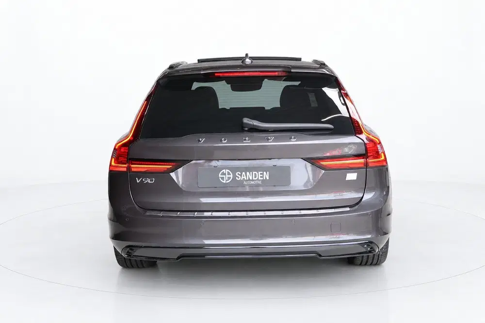 Volvo V90 2.0 T8 Plug-in hybrid AWD Plus Dark uit 2022, foto 10