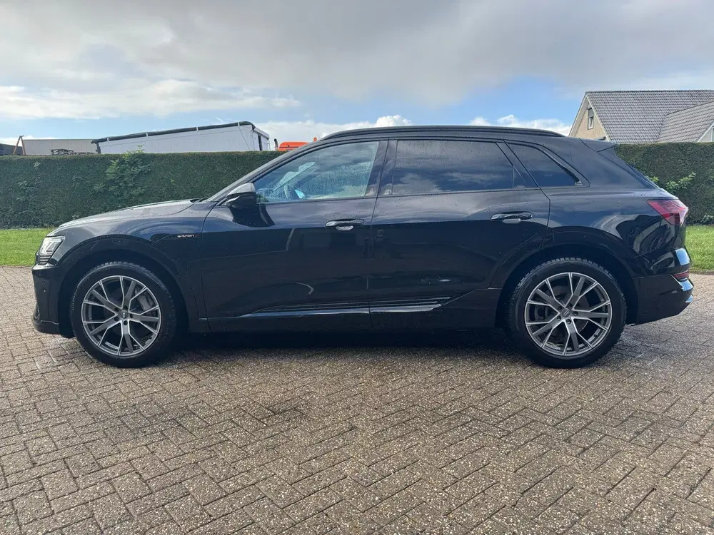 Audi e-tron 50 Quattro 313pk 2019 Zwart uit 2019, foto 7
