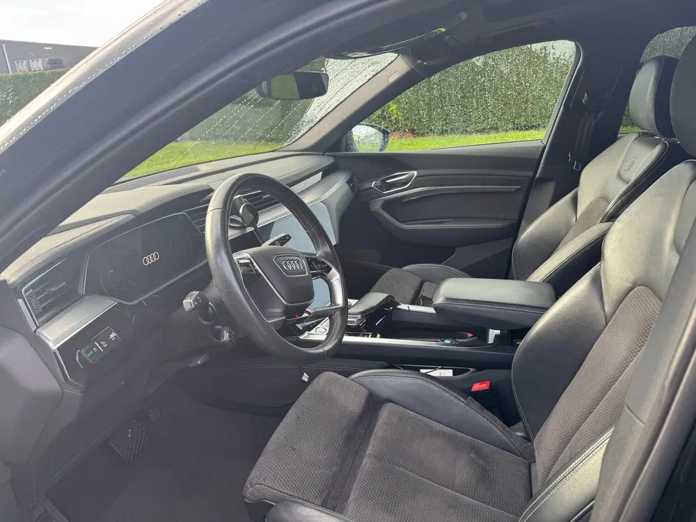 Audi e-tron 50 Quattro 313pk 2019 Zwart uit 2019, foto 8