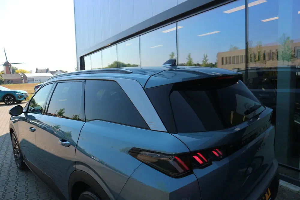 Peugeot 5008 1.2 Hybrid 145 Allure 7 ZITS CAMERA CRUISE uit 2025, foto 10