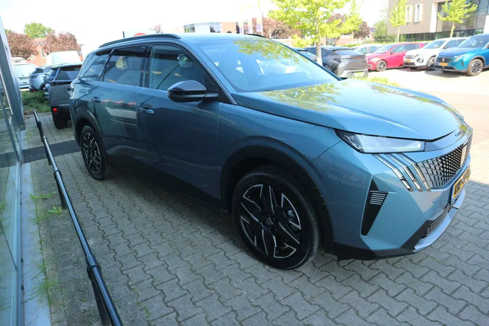 Peugeot 5008 1.2 Hybrid 145 Allure 7 ZITS CAMERA CRUISE uit 2025, foto 5