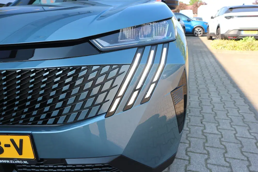 Peugeot 5008 1.2 Hybrid 145 Allure 7 ZITS CAMERA CRUISE uit 2025, foto 7