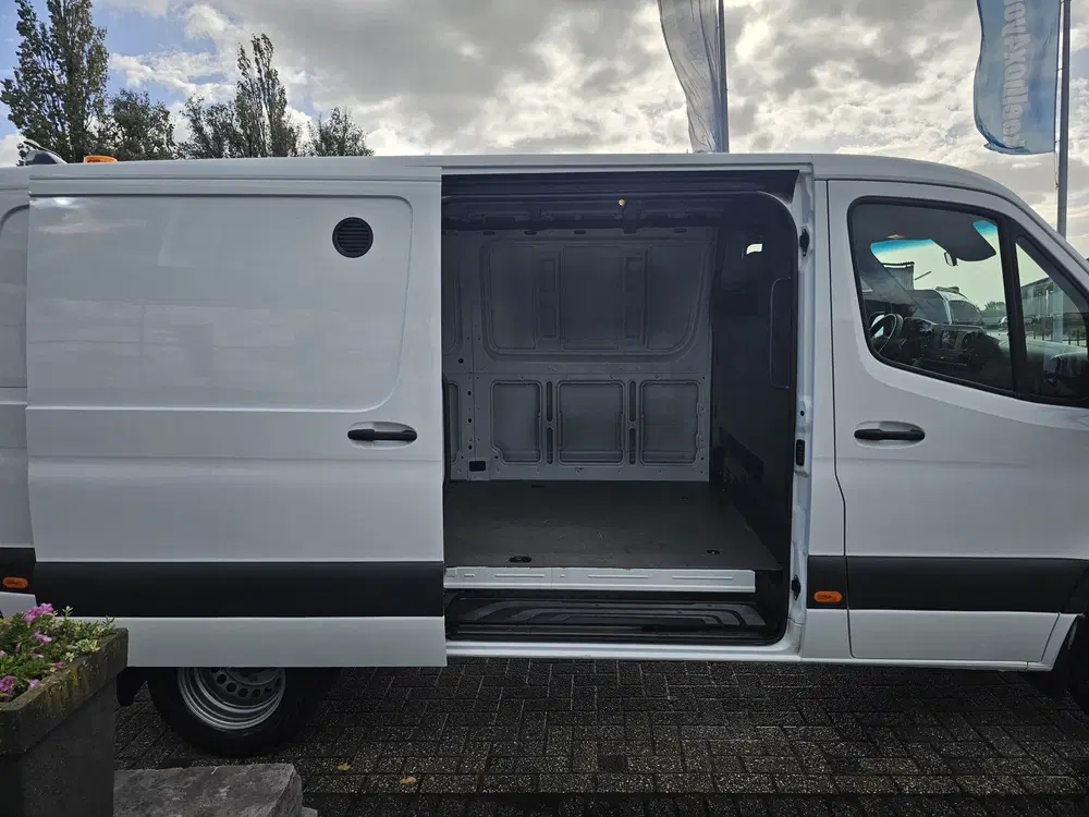 Mercedes-Benz Sprinter 517 CDI L2-H1 Handgeschakeld * Camera uit 2023, foto 10