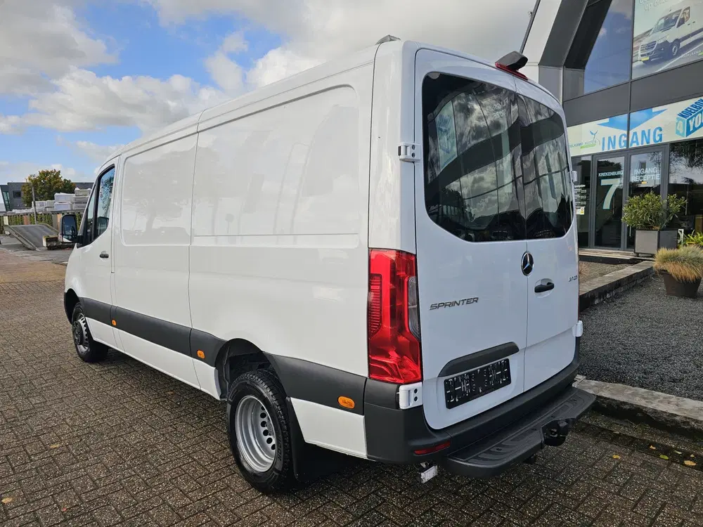 Mercedes-Benz Sprinter 517 CDI L2-H1 Handgeschakeld * Camera uit 2023, foto 2