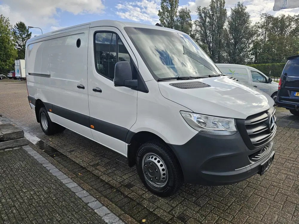 Mercedes-Benz Sprinter 517 CDI L2-H1 Handgeschakeld * Camera uit 2023, foto 3