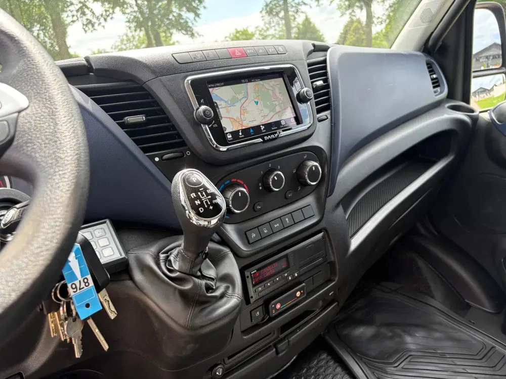 Iveco Daily C18 Hi Matic automaat lucht geremd 11.9 to uit 2020, foto 11
