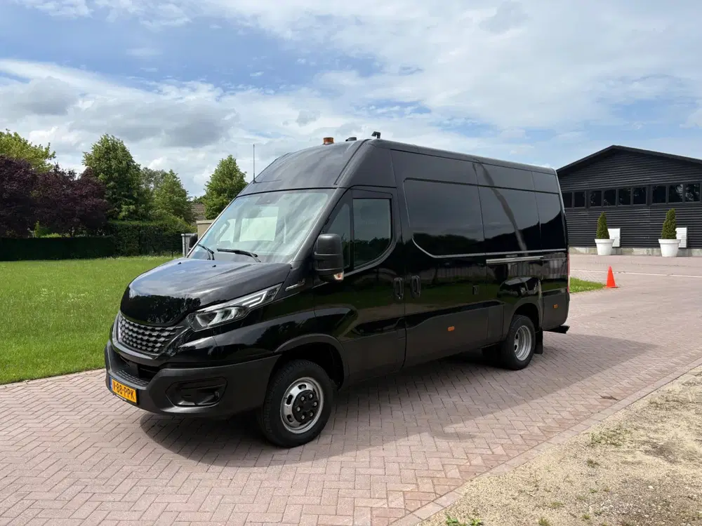 Iveco Daily C18 Hi Matic automaat lucht geremd 11.9 to uit 2020, foto 2