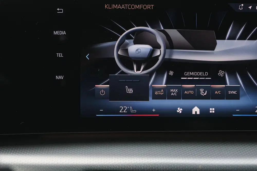 BMW X1 sDrive18i M Sport Automaat uit 2025, foto 15