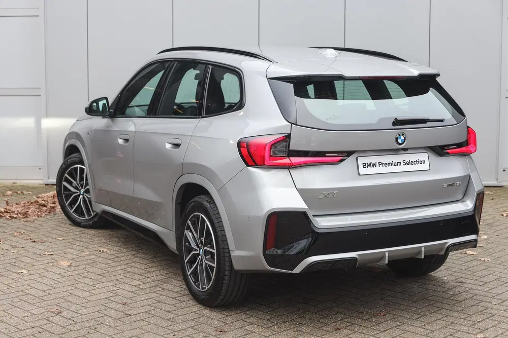 BMW X1 sDrive18i M Sport Automaat uit 2025, foto 2