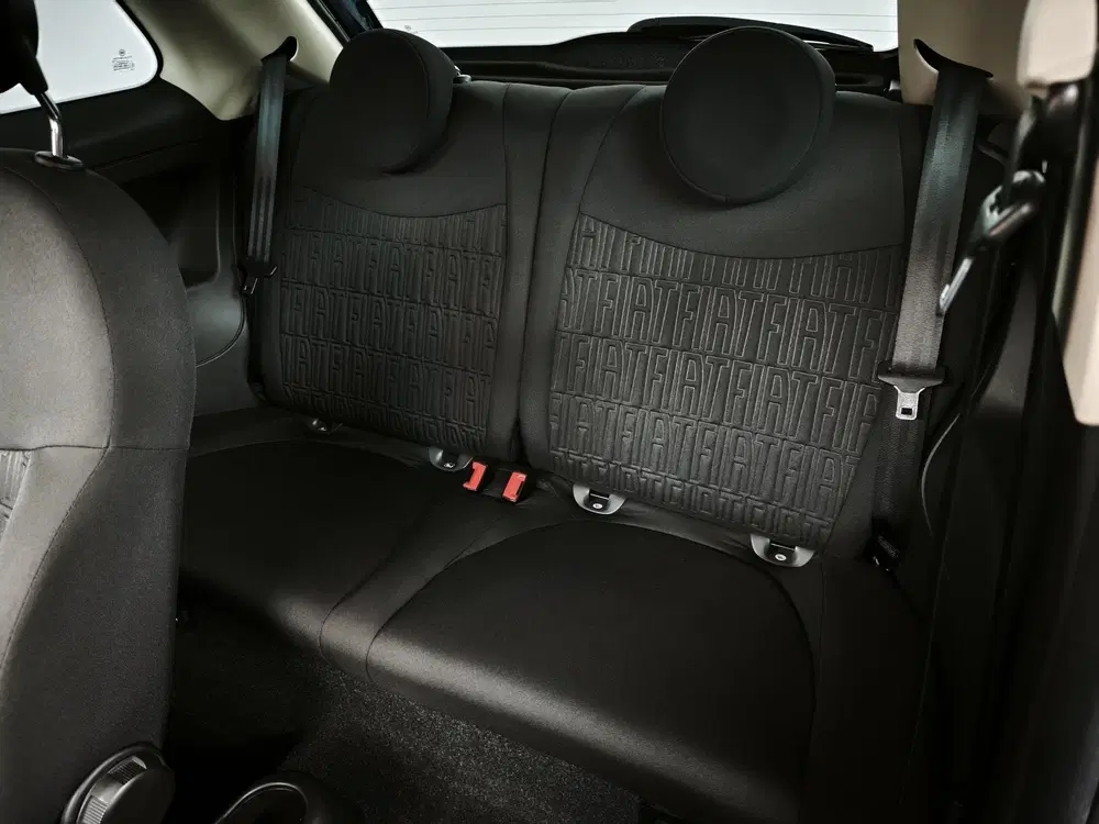 Fiat 500 1.0 Hybrid uit 2023, foto 8