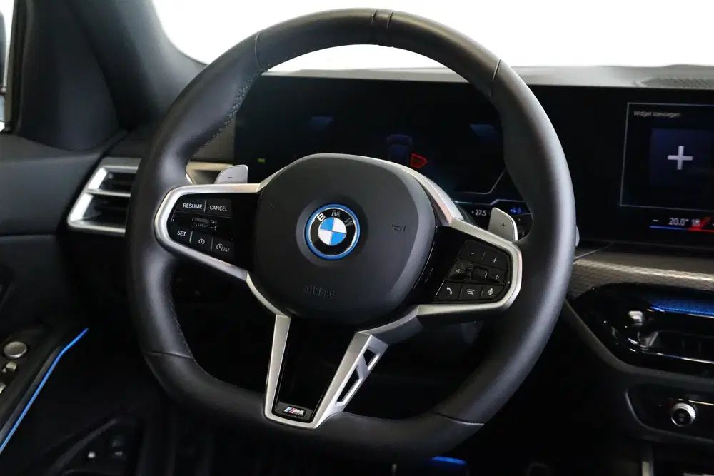 BMW 3-serie Touring 330e M Sport uit 2026, foto 11