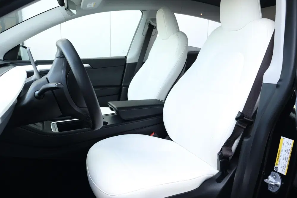 Tesla Model Y Long Range AWD 75 kWh uit 2023, foto 10