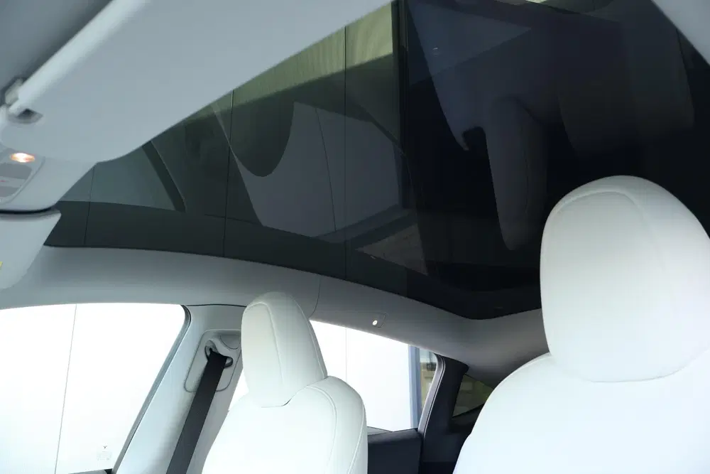Tesla Model Y Long Range AWD 75 kWh uit 2023, foto 14