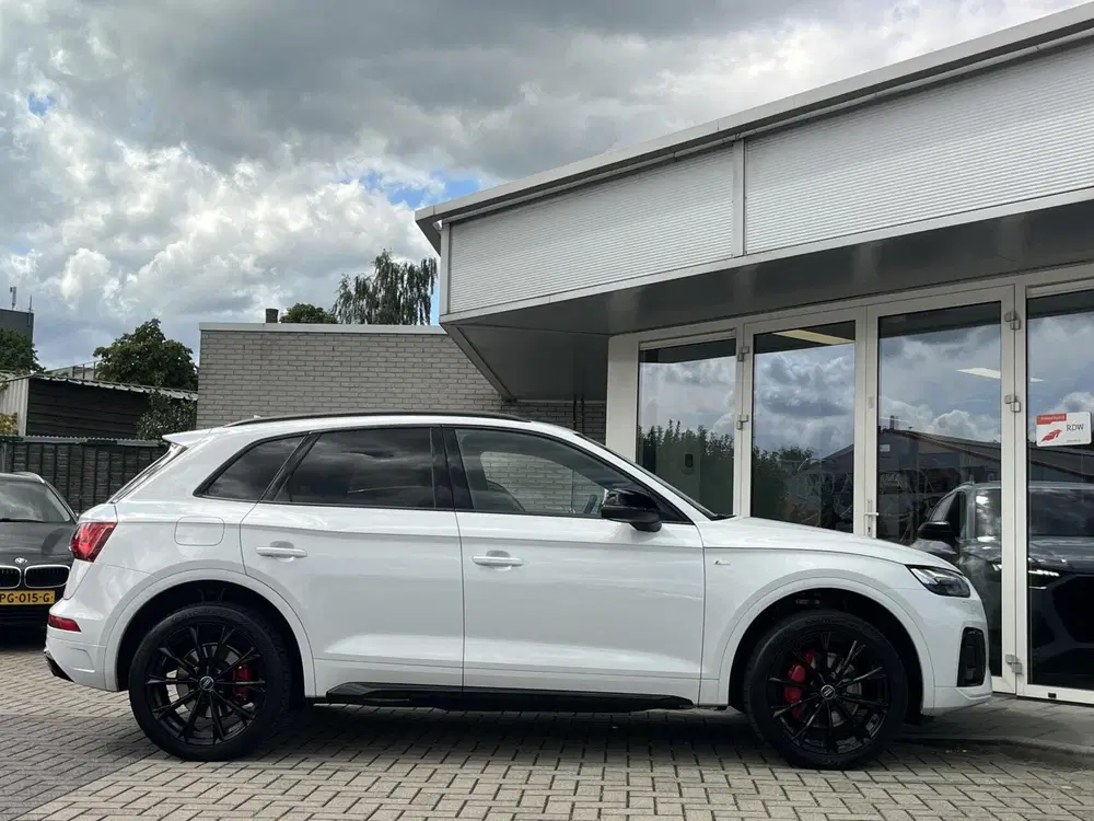 Audi Q5 55 TFSI e S Competition 367PK PANO+MATRIX+ uit 2023, foto 3