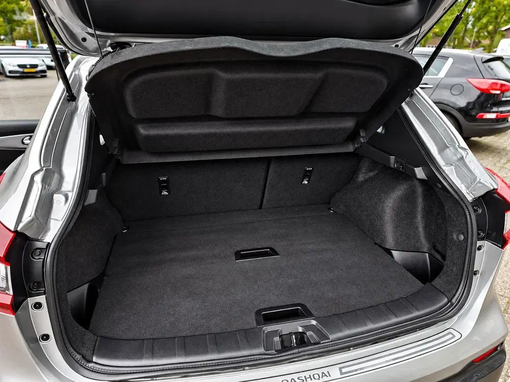Nissan Qashqai 1.3 DIG-T Tekna+ Trekhaak Panoramadak 360° uit 2021, foto 13