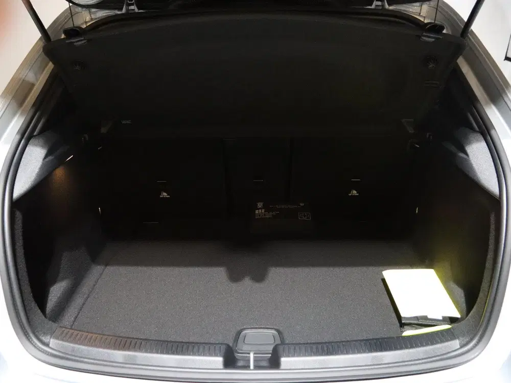 Mercedes-Benz A-Klasse 180 Business Solution AMG uit 2026, foto 12