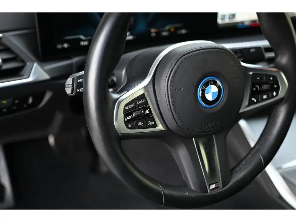 BMW i4 eDrive40 M Sport uit 2022, foto 15