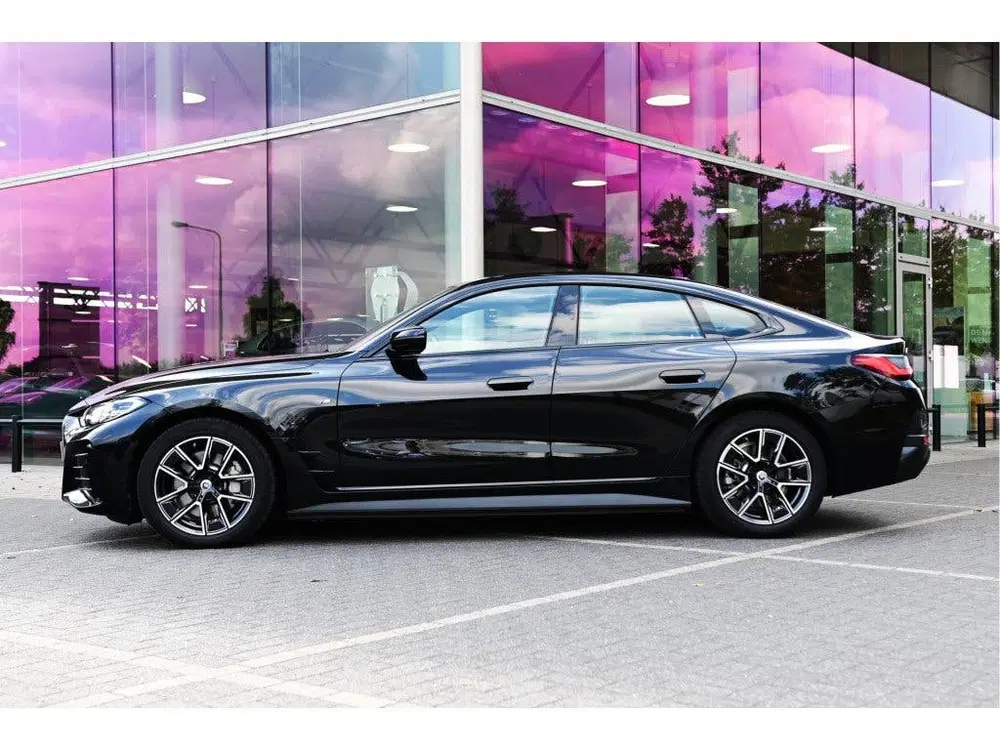 BMW i4 eDrive40 M Sport uit 2022, foto 2