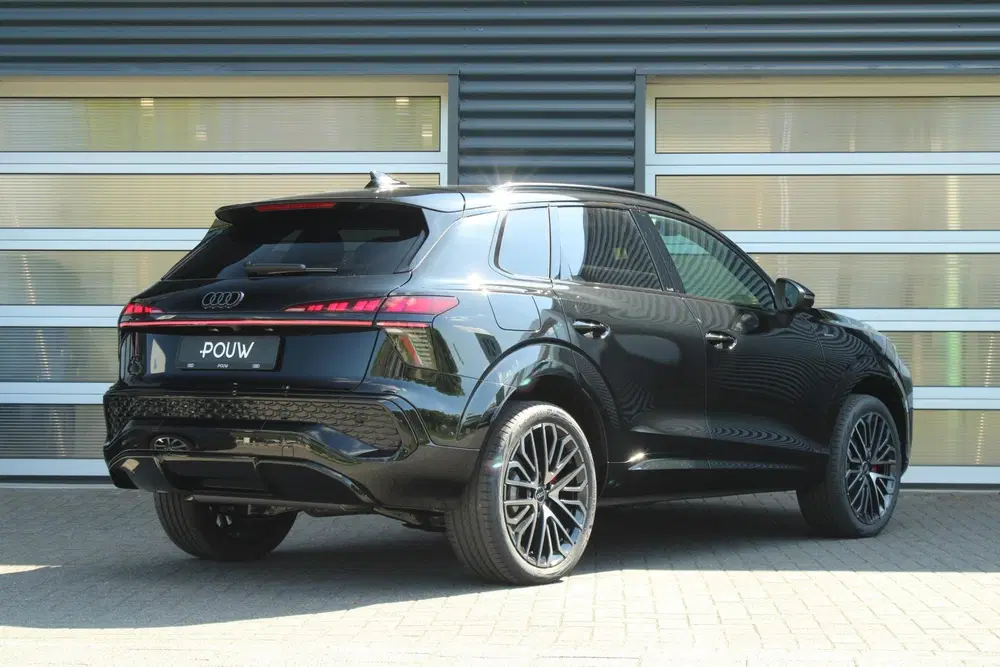 Audi Q3 1.5 e-hybrid 272pk S Edition uit 2026, foto 2