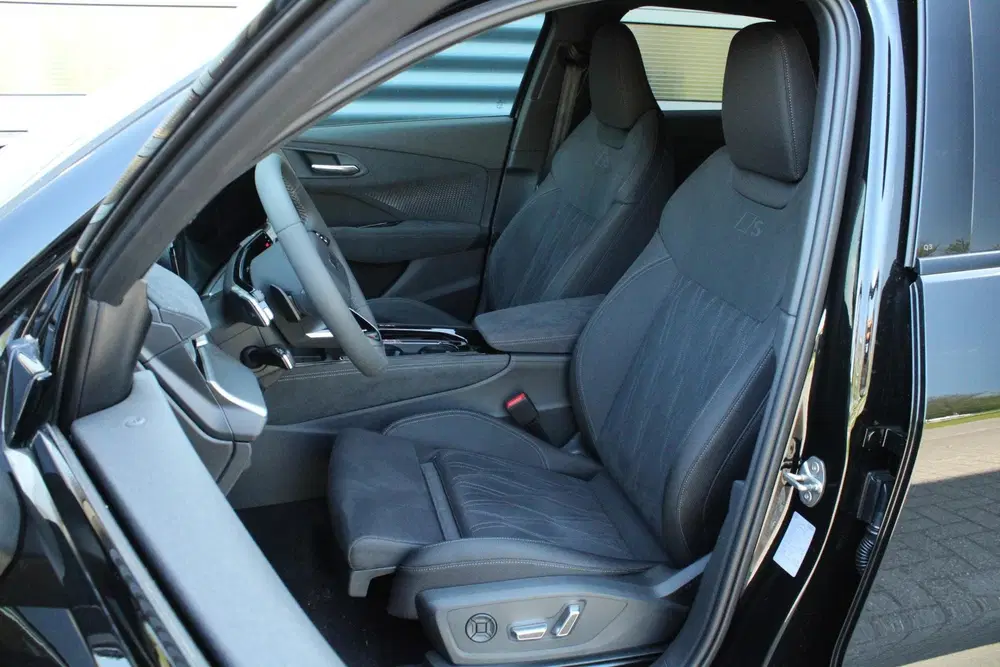 Audi Q3 1.5 e-hybrid 272pk S Edition uit 2026, foto 4