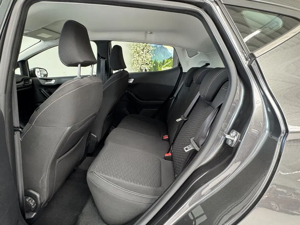 Ford Fiesta 1.0 EcoBoost Titanium uit 2024, foto 8