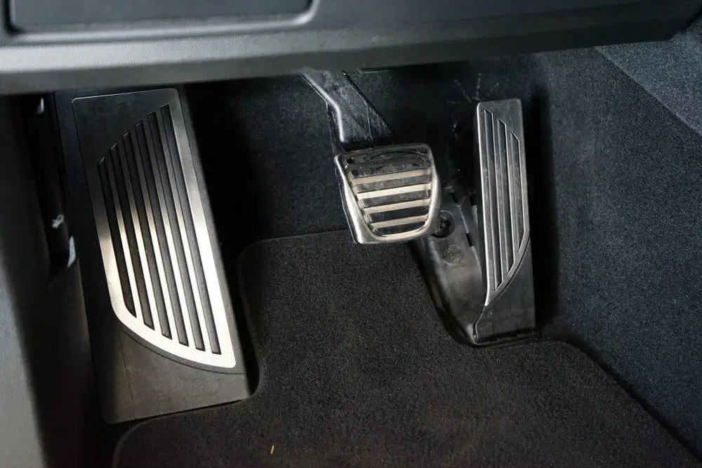 Alfa Romeo Stelvio 2.0 T AWD Veloce Lederen interieur delen uit 2021, foto 15