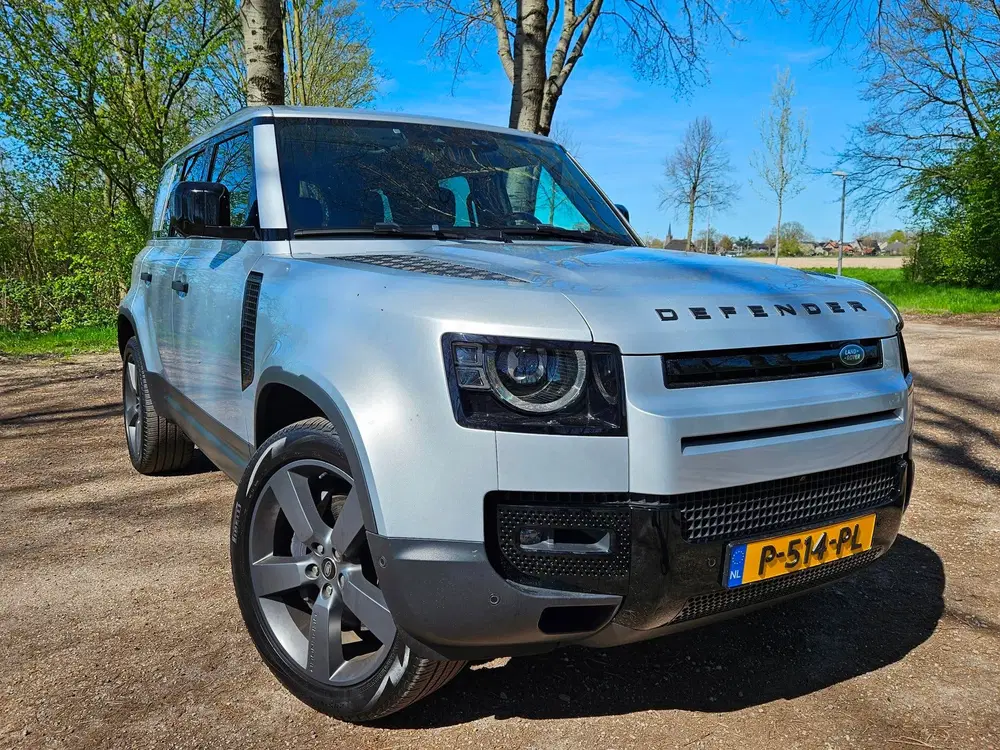 Land Rover Defender 2.0 P400e 110 ACC uit 2021