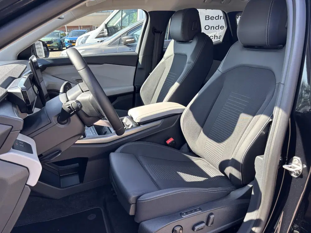 Ford Explorer Select Extended Range RWD 79 kWh uit 2026, foto 11