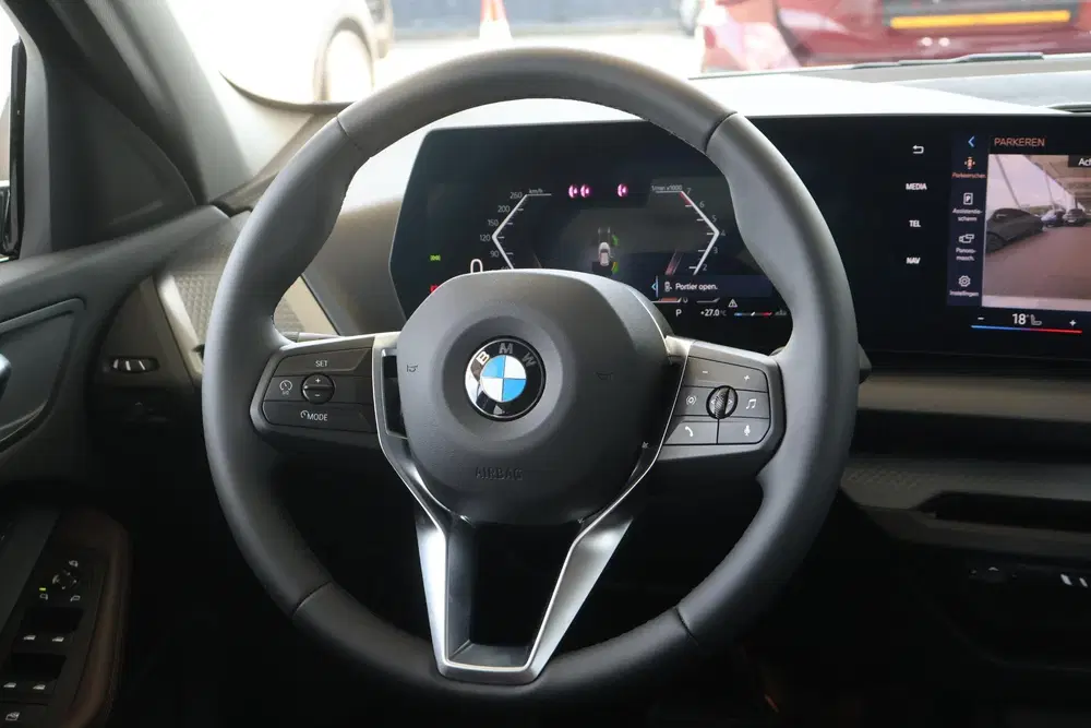 BMW 1-serie 120 M Sport Design Edition uit 2026, foto 12