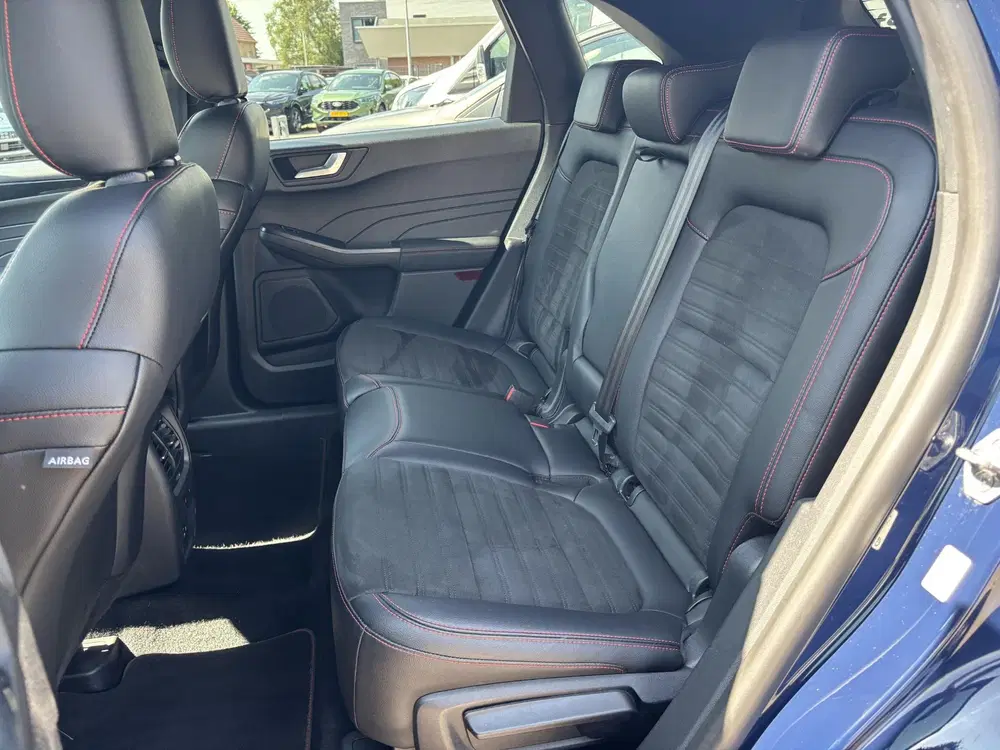 Ford Kuga 2.5 PHEV ST-Line X 225pk uit 2021, foto 11