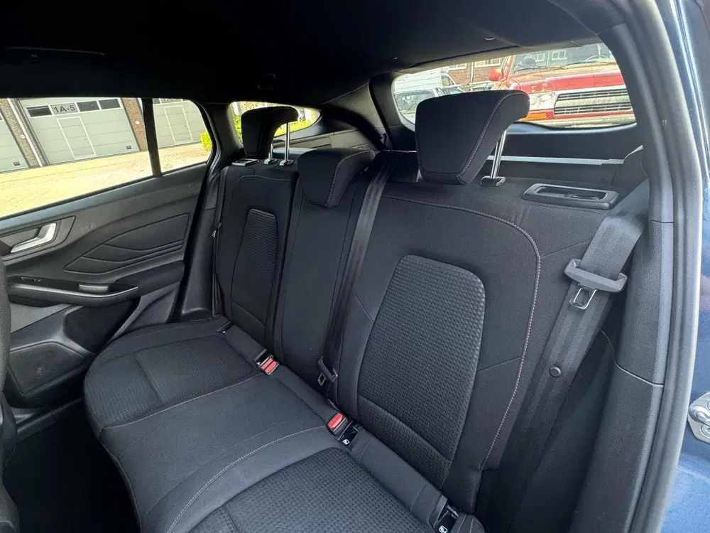 Ford Focus 1.0 EcoBoost Hybrid ST Line X uit 2024, foto 13