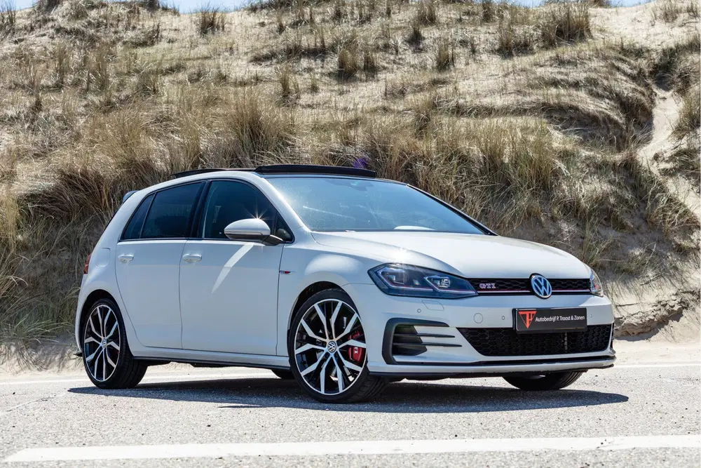 Volkswagen Golf 2.0 TSI GTI Performance Panoramadak uit 2019, foto 3