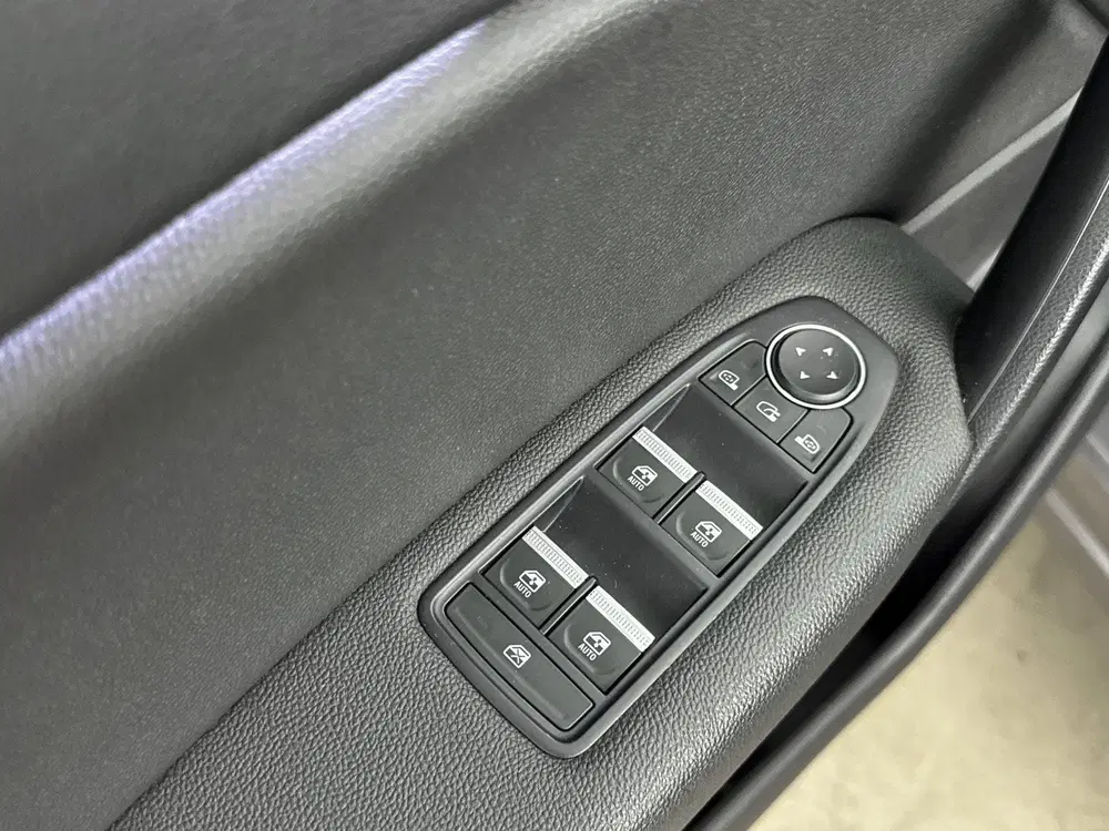 Renault Captur 1.0 TCe Edition One 90PK uit 2021, foto 14