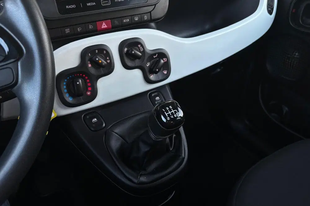 Fiat Panda 1.0 Hybrid Pandina Cross uit 2025, foto 10