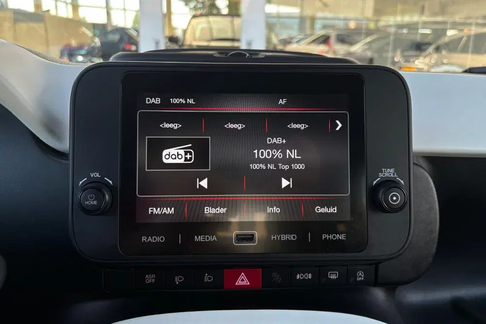 Fiat Panda 1.0 Hybrid Pandina Cross uit 2025, foto 12