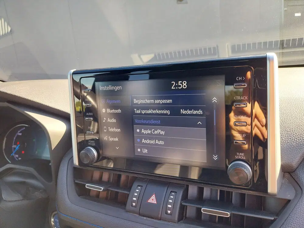 Toyota RAV 4 2.5 Hybrid AWD Bi-Tone ADAPT CRUISE CAMERA uit 2019, foto 13