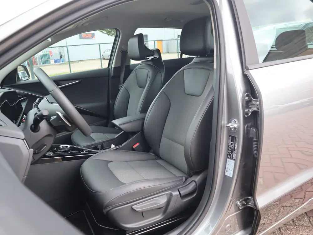 Kia Niro 1.6 GDi Hybrid DynamicLine uit 2024, foto 6
