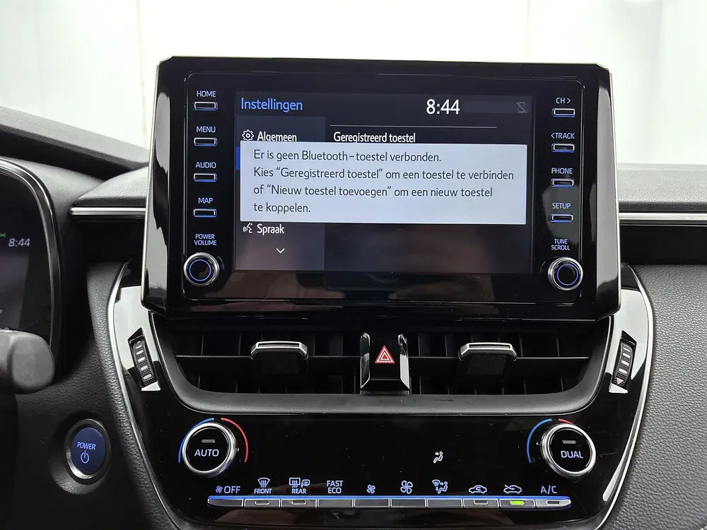 Toyota Corolla 2.0 Hybrid Style Bi-Tone uit 2020, foto 11