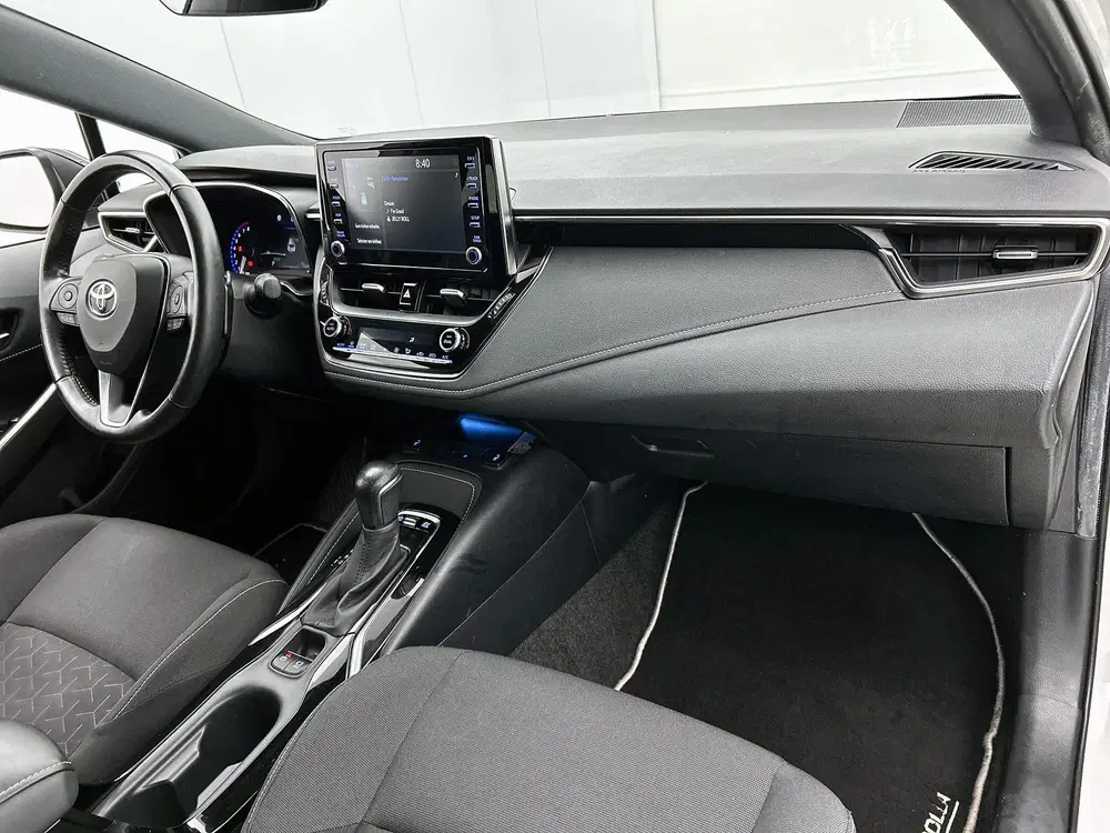 Toyota Corolla 2.0 Hybrid Style Bi-Tone uit 2020, foto 6