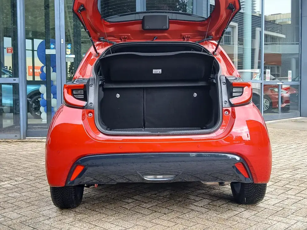Mazda 2 1.5 Hybrid 116pk CVT Homura Plus uit 2024, foto 11