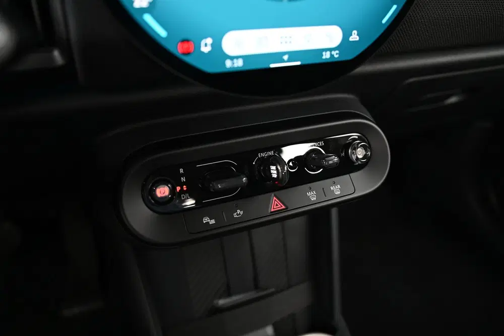 Mini Hatchback Cooper C Automaat uit 2025, foto 13