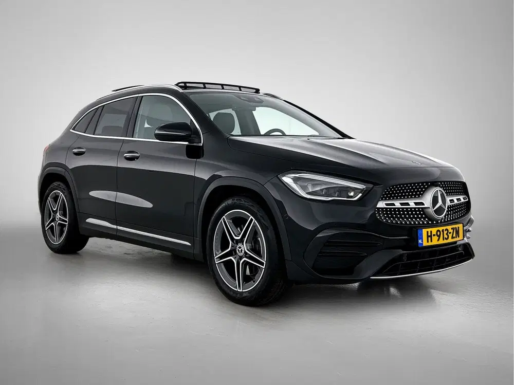 Mercedes-Benz GLA 200 AMG Line uit 2020, foto 15