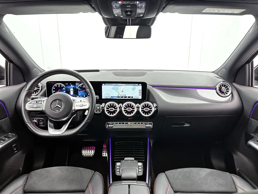 Mercedes-Benz GLA 200 AMG Line uit 2020, foto 5
