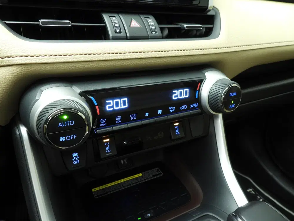 Toyota RAV 4 2.5 Hybrid Executive uit 2019, foto 14