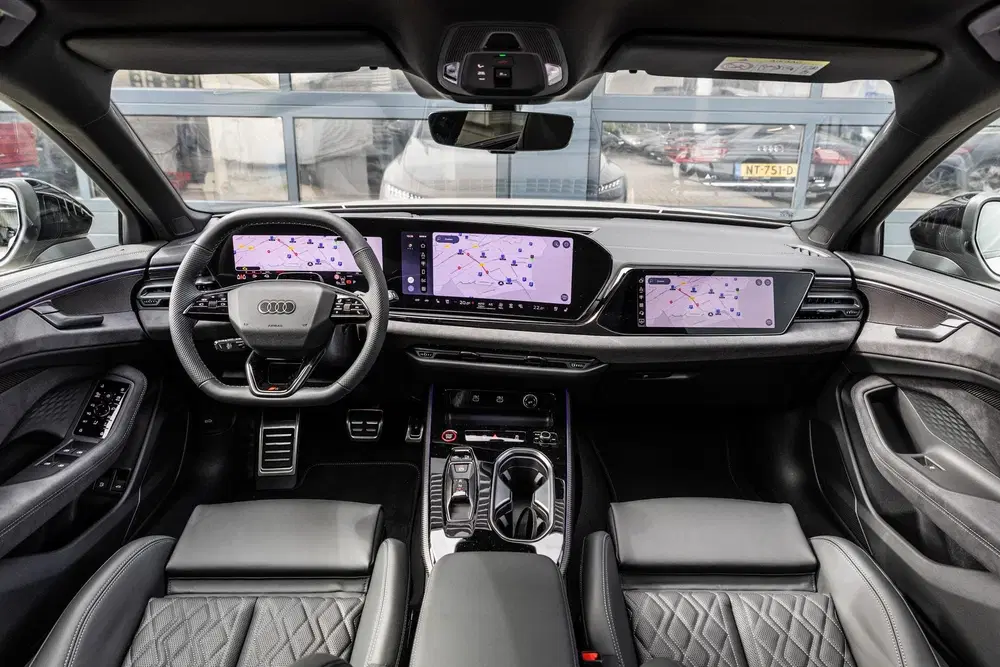 Audi A6 2.0 e-hybrid 367pk quattro S edition Compe uit 2026, foto 5