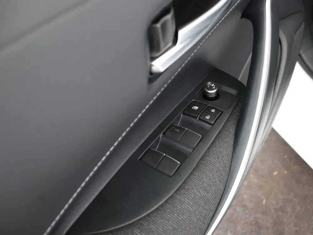 Toyota Corolla Hybrid 140 Active Cargo editio uit 2025, foto 9