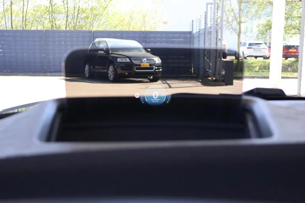 Mini Cabrio Cooper C uit 2025, foto 14