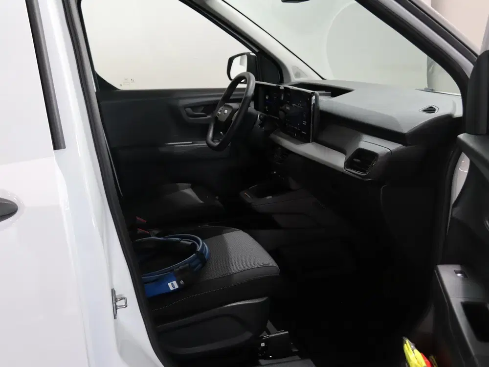 Ford Transit Courier Trend 46 kWh PARKEERSENSOREN V+A uit 2026, foto 7